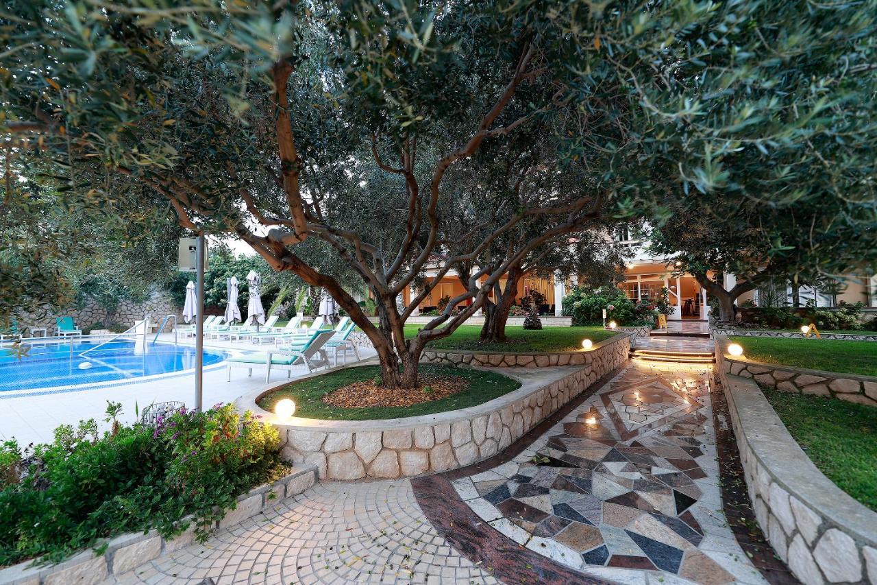 נובליה Resort Trcol מראה חיצוני תמונה