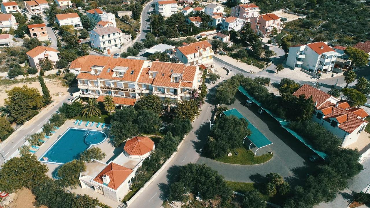 נובליה Resort Trcol מראה חיצוני תמונה